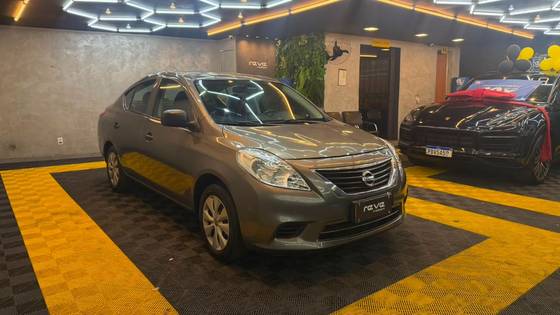 NISSAN VERSA 1.6 16V FLEX S 4P MANUAL NISSAN VERSA 1.6 16V FLEX S 4P MANUAL